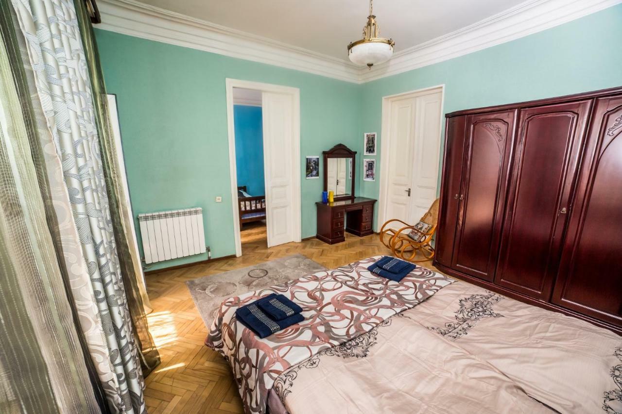 Gold District Apartment Tbilisi Eksteriør bilde