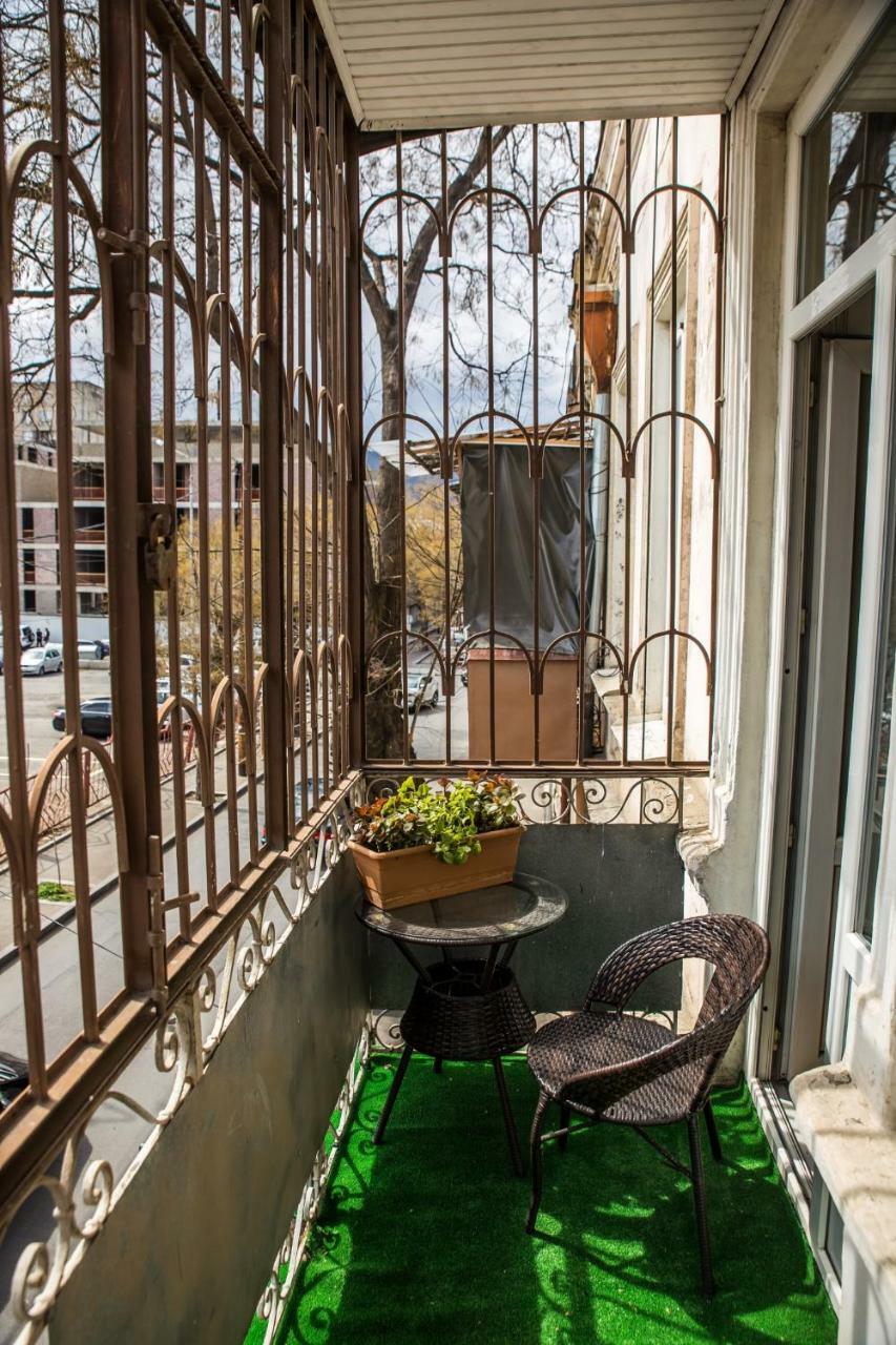 Gold District Apartment Tbilisi Eksteriør bilde
