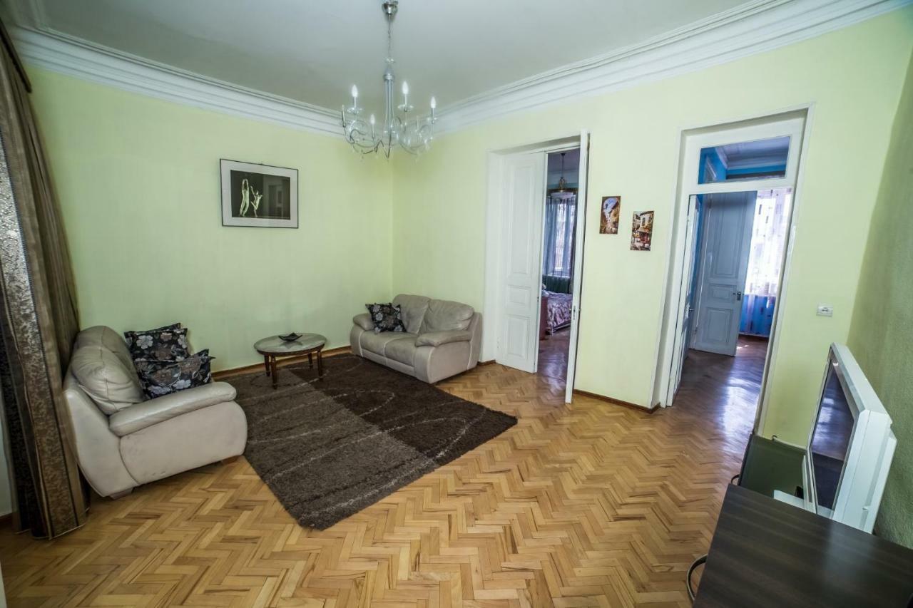 Gold District Apartment Tbilisi Eksteriør bilde