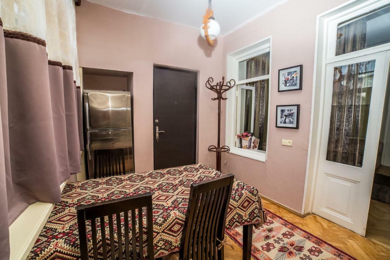 Gold District Apartment Tbilisi Eksteriør bilde