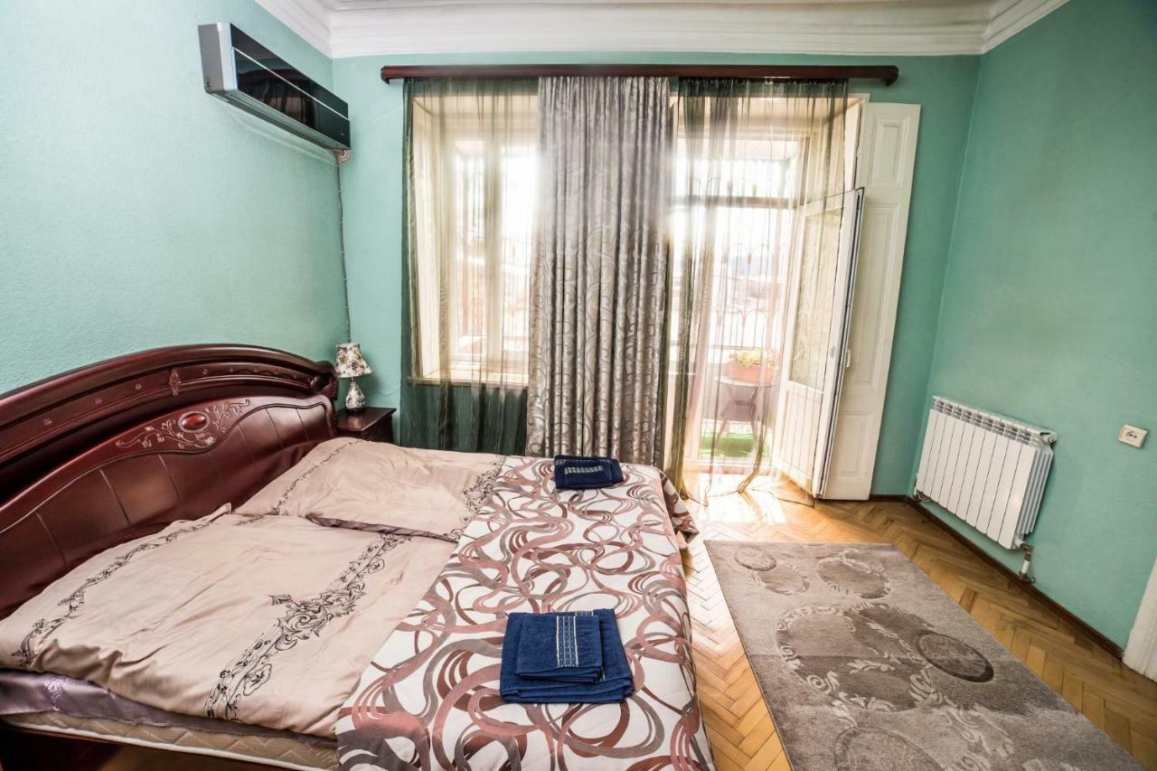 Gold District Apartment Tbilisi Eksteriør bilde